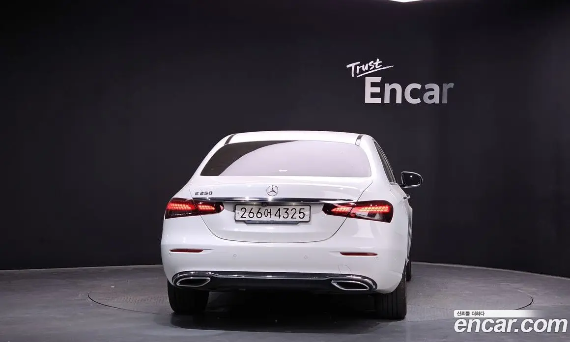 Mercedes-Benz E-Class 2021 2.0 автомат (гидро), фото 4
