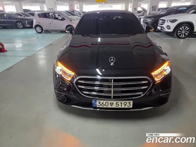 Mercedes-Benz E-Class, 2024, 24 000 км