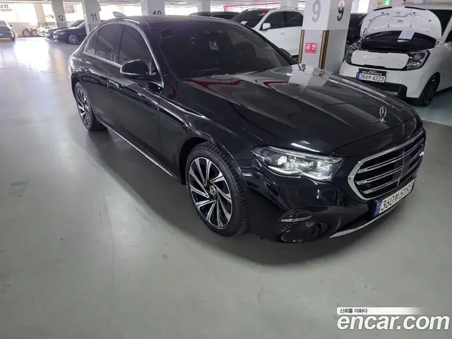 Mercedes-Benz E-Class 2024 2.0 автомат (гидро), миниатюра 3