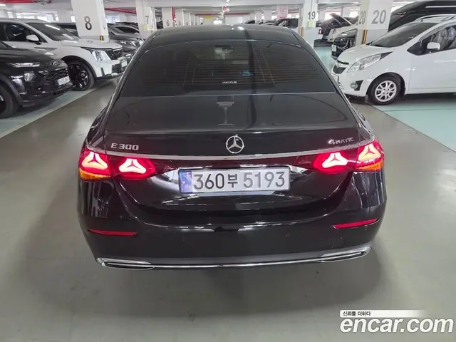 Mercedes-Benz E-Class 2024 2.0 автомат (гидро), миниатюра 6