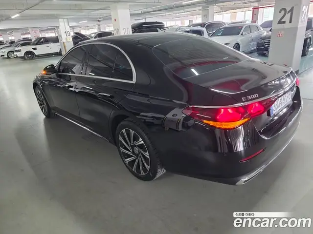 Mercedes-Benz E-Class 2024 2.0 автомат (гидро), миниатюра 7