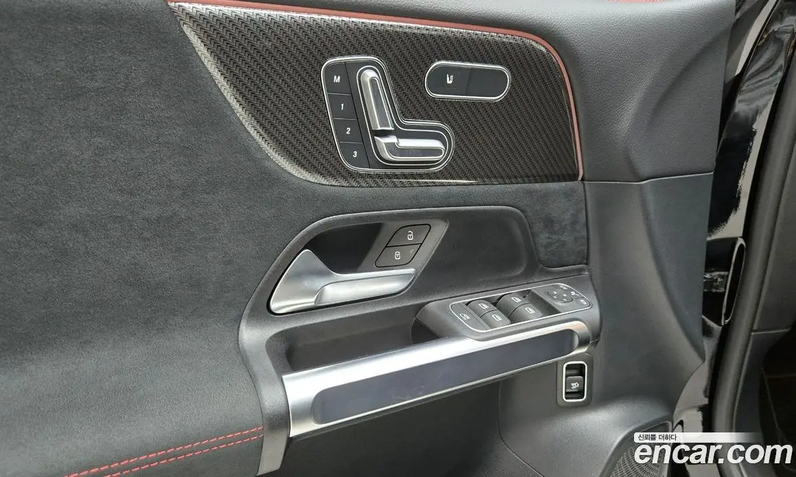 Mercedes-Benz GLB-Class 2025 2.0 автомат (гидро), фото 15