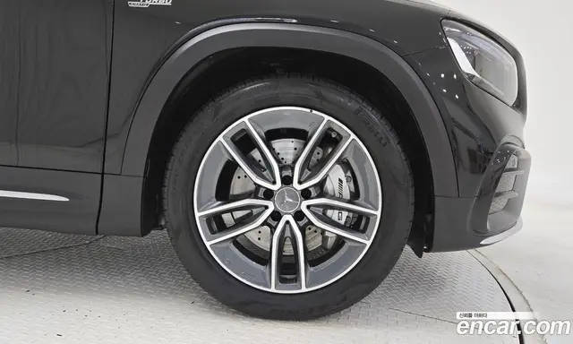 Mercedes-Benz GLB-Class 2025 2.0 автомат (гидро), миниатюра 5