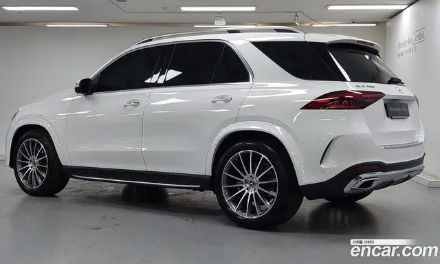 Mercedes-Benz GLE-Class 2025 3.0 автомат (гидро), миниатюра 2