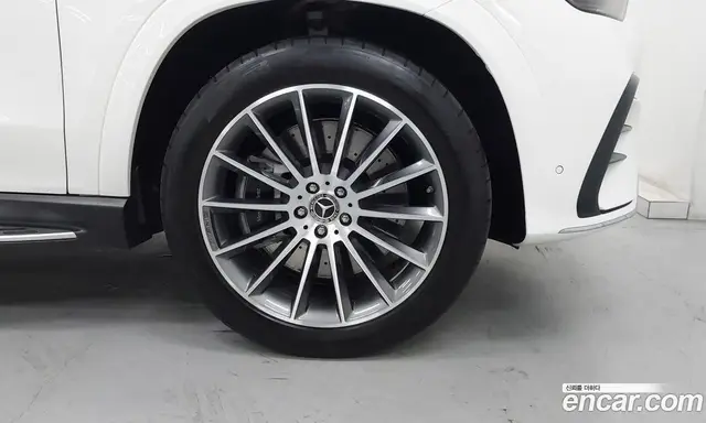 Mercedes-Benz GLE-Class 2025 3.0 автомат (гидро), миниатюра 5