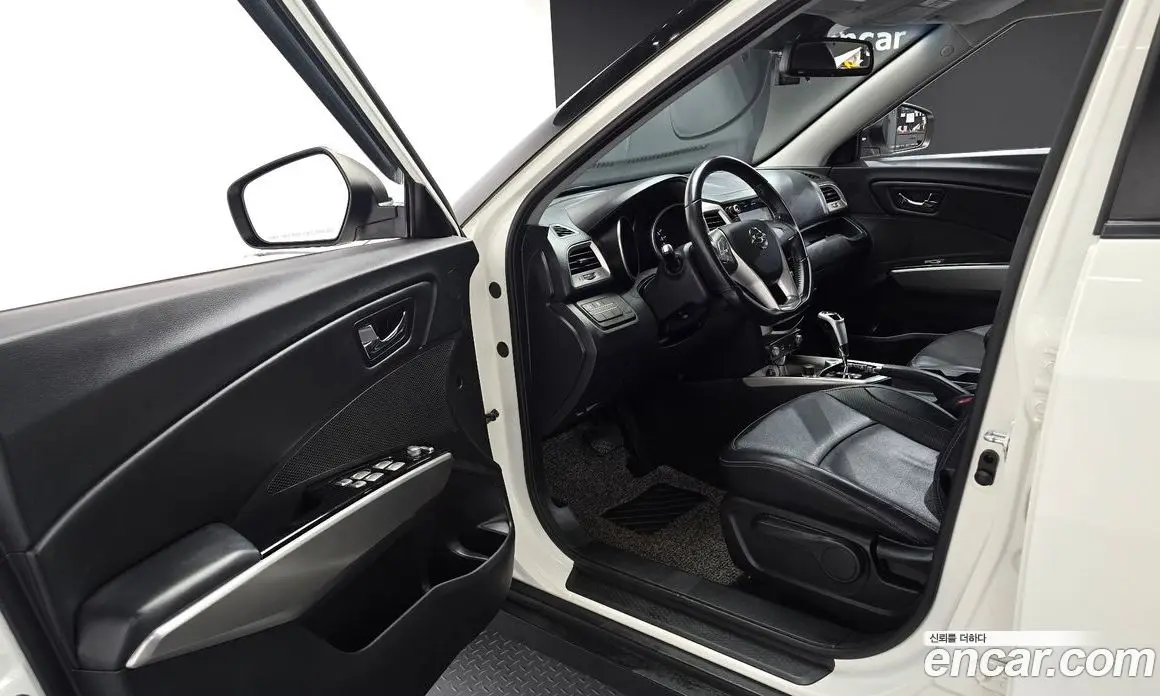 SsangYong TIBOLI 2016 1.6 автомат (гидро), фото 13 SsangYong TIBOLI 2016 1.6 автомат (гидро), фото 13
