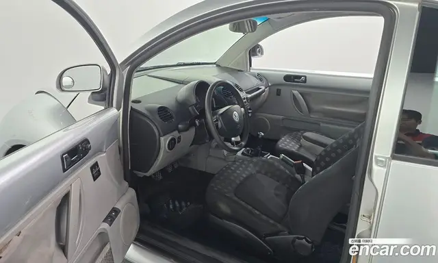 Volkswagen Beatle 1999 2.0 механика, миниатюра 10