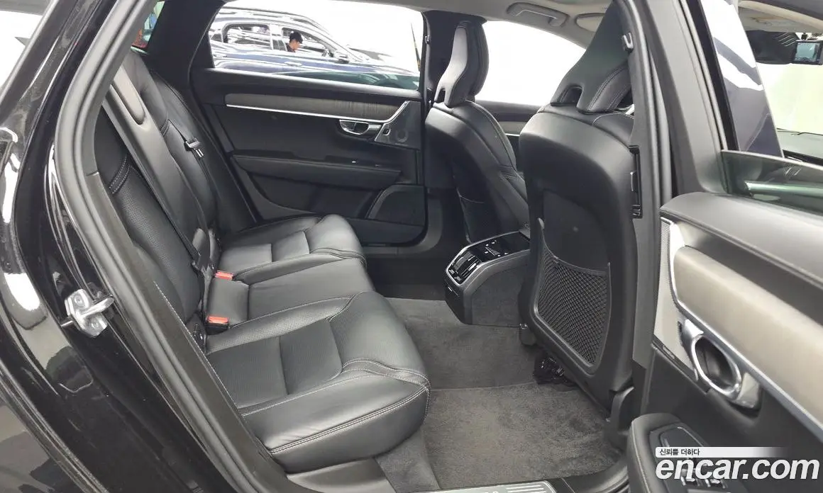 Volvo S90 2022 2.0 автомат (гидро), фото 12 Volvo S90 2022 2.0 автомат (гидро), фото 12