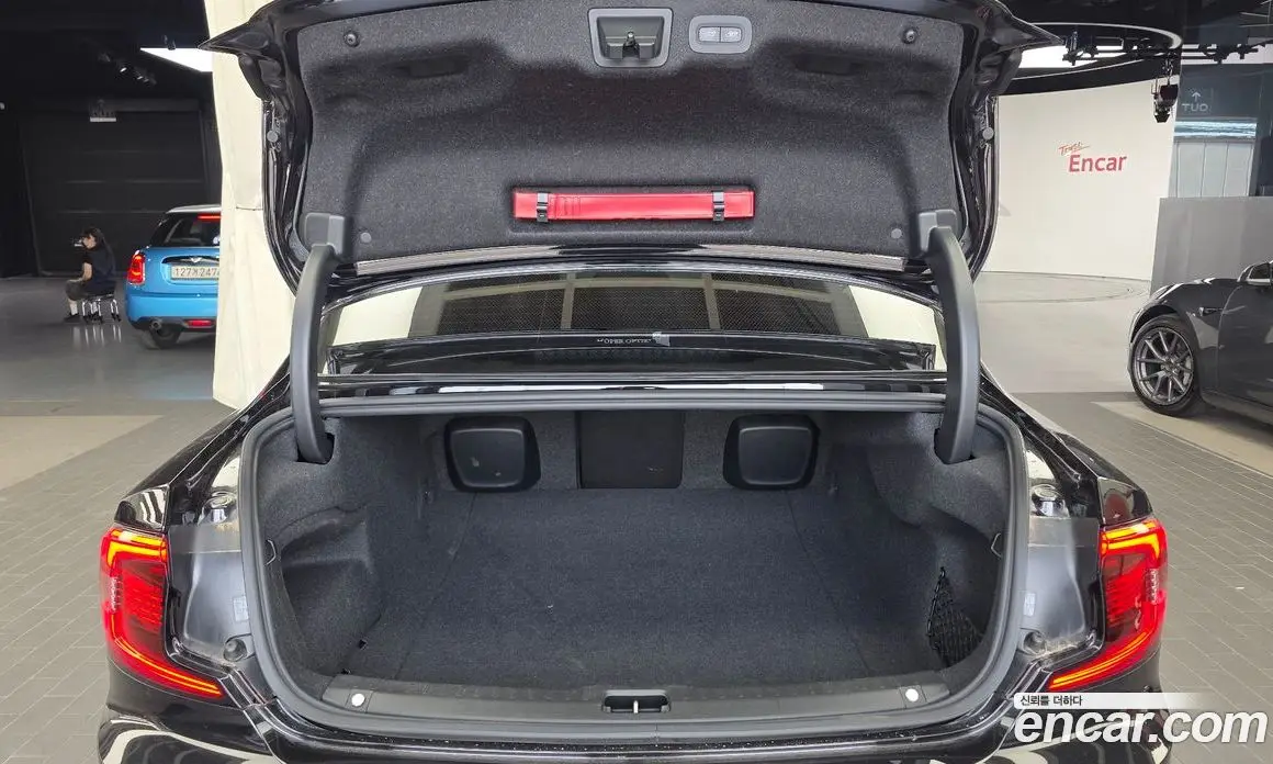 Volvo S90 2022 2.0 автомат (гидро), фото 20 Volvo S90 2022 2.0 автомат (гидро), фото 20