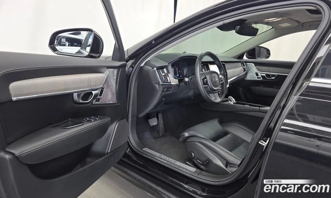 Volvo S90 2022 2.0 автомат (гидро), фото 10 Volvo S90 2022 2.0 автомат (гидро), фото 10