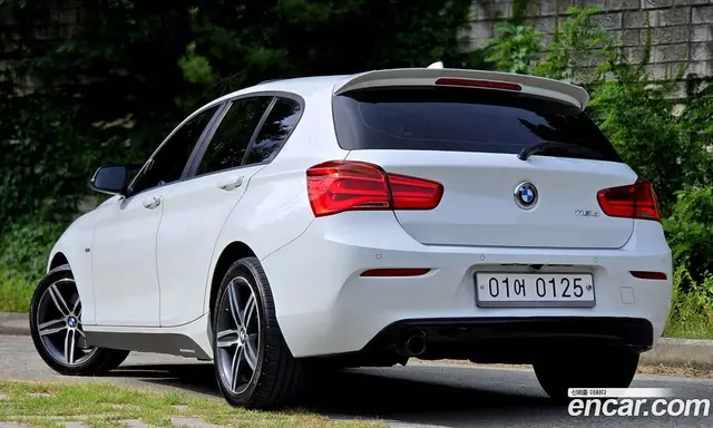 BMW 1 серия 2016 2.0 автомат (гидро), миниатюра 3