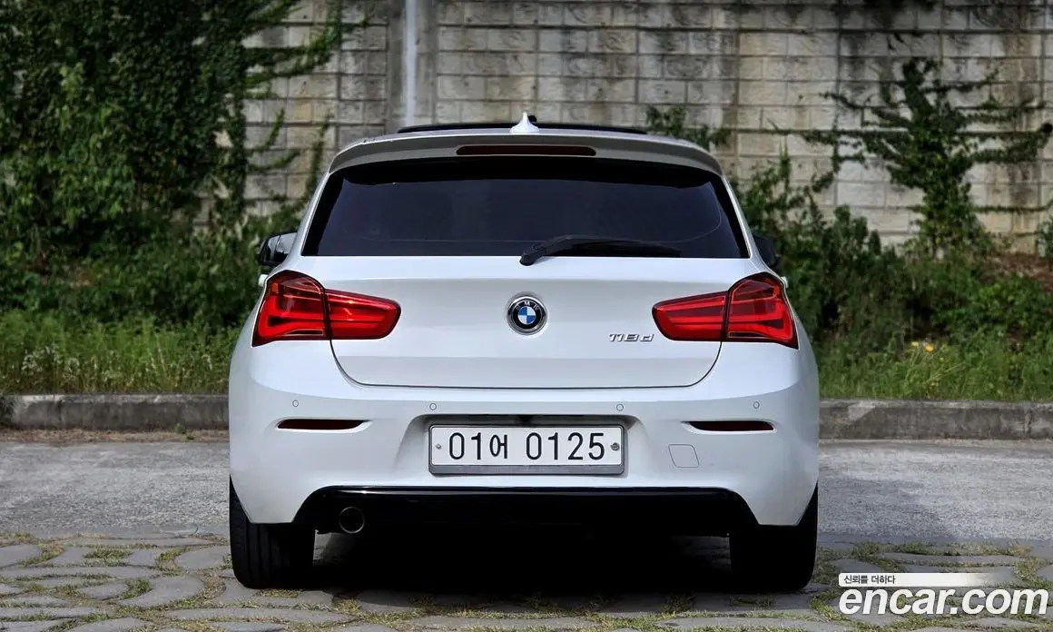 BMW 1 серия 2016 2.0 автомат (гидро), фото 5