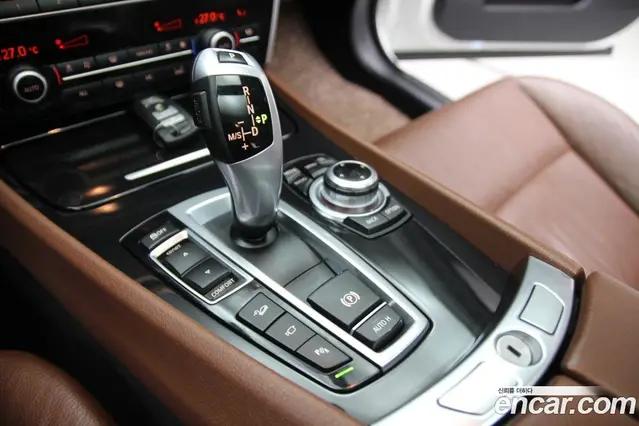BMW 5 серия 2013 3.0 автомат (гидро), миниатюра 11 BMW 5 серия 2013 3.0 автомат (гидро), миниатюра 11