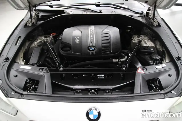 BMW 5 серия 2013 3.0 автомат (гидро), миниатюра 9 BMW 5 серия 2013 3.0 автомат (гидро), миниатюра 9