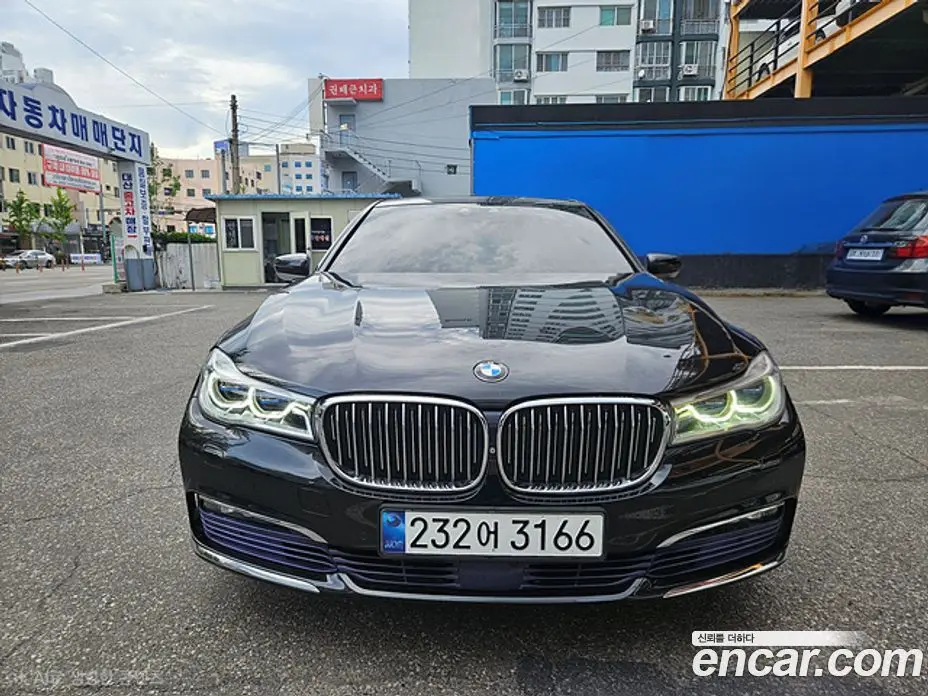 BMW 7 серия 2016 3.0 автомат (гидро), фото 3 BMW 7 серия 2016 3.0 автомат (гидро), фото 3