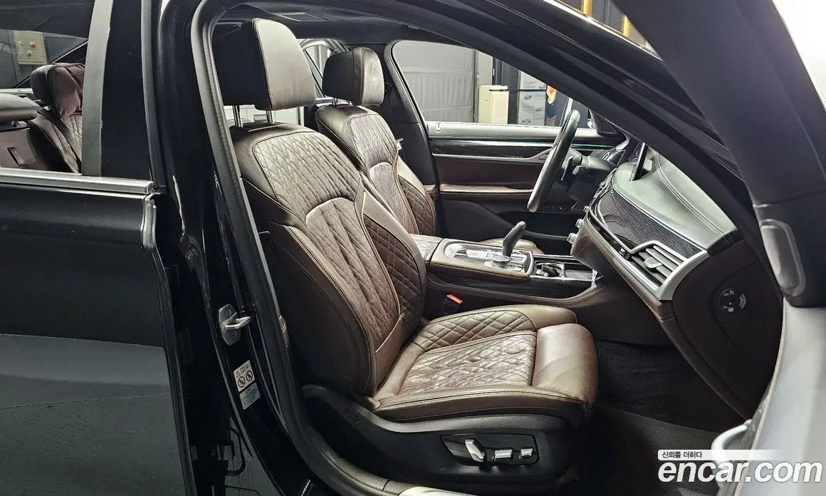 BMW 7 серия 2020 3.0 автомат (гидро), фото 12 BMW 7 серия 2020 3.0 автомат (гидро), фото 12