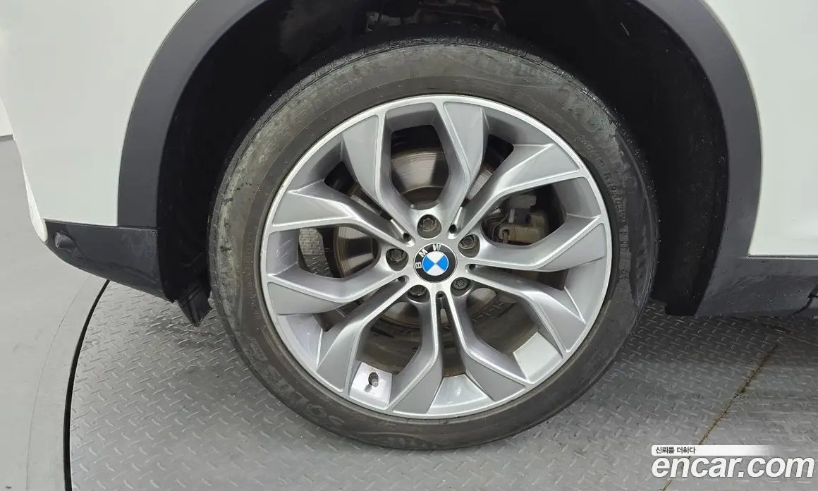 BMW X4 2017 2.0 автомат (гидро), фото 5