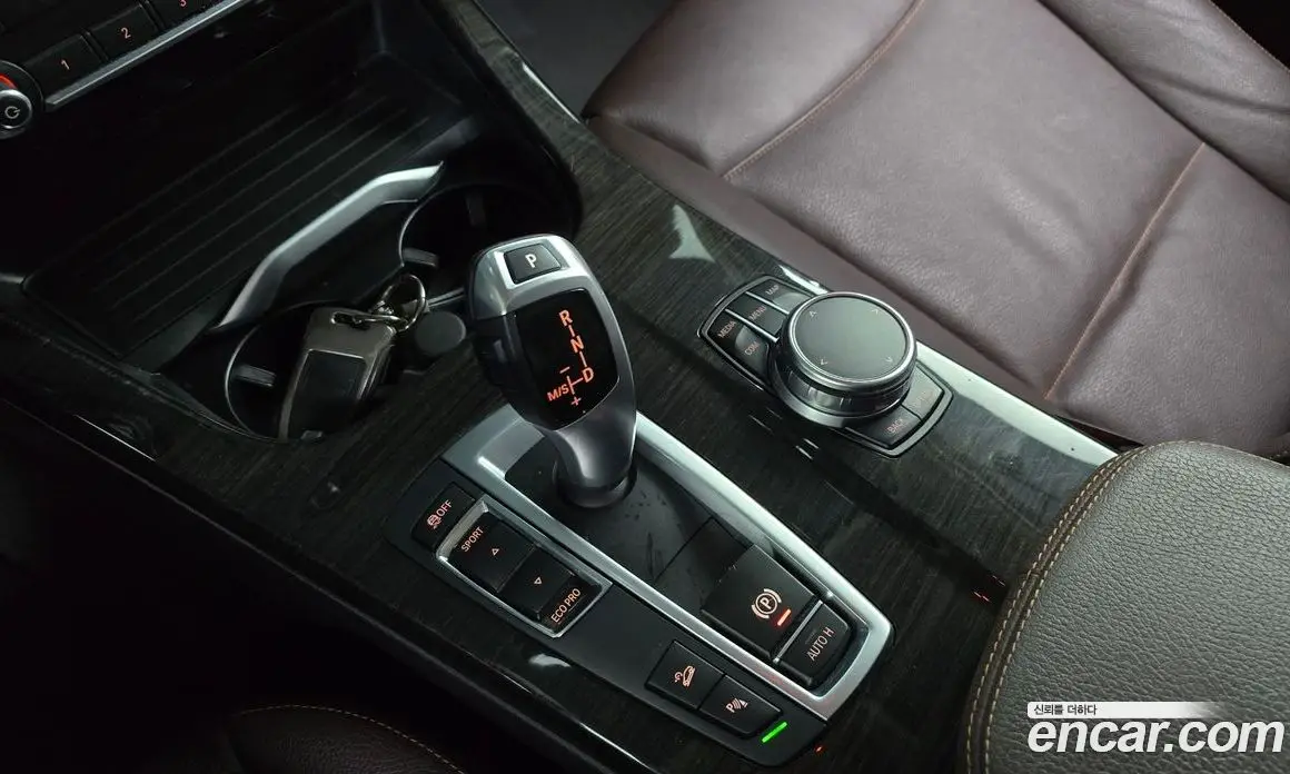 BMW X4 2017 2.0 автомат (гидро), фото 9