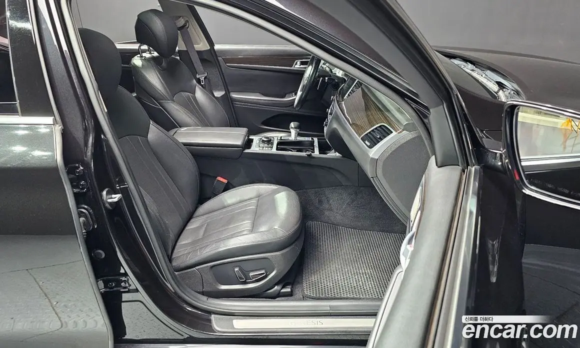 Genesis G80 2017 3.3 автомат (гидро), фото 13 Genesis G80 2017 3.3 автомат (гидро), фото 13