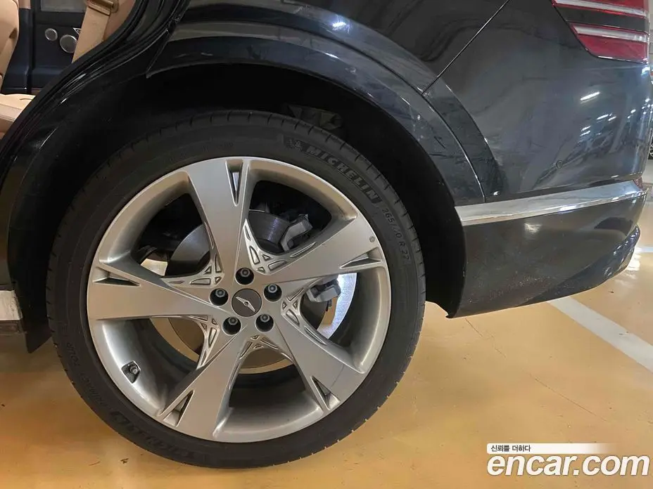Genesis GV80 2022 2.5 автомат (гидро), фото 15 Genesis GV80 2022 2.5 автомат (гидро), фото 15