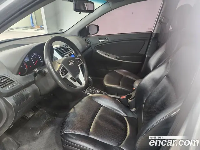 Hyundai Accent 2012 1.6 автомат (гидро), миниатюра 11 Hyundai Accent 2012 1.6 автомат (гидро), миниатюра 11