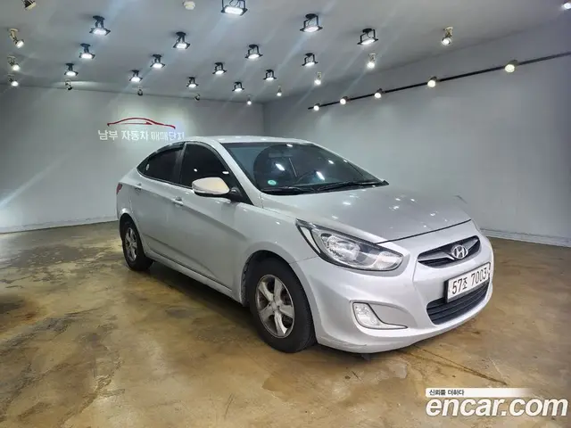 Hyundai Accent 2012 1.6 автомат (гидро), миниатюра 3 Hyundai Accent 2012 1.6 автомат (гидро), миниатюра 3