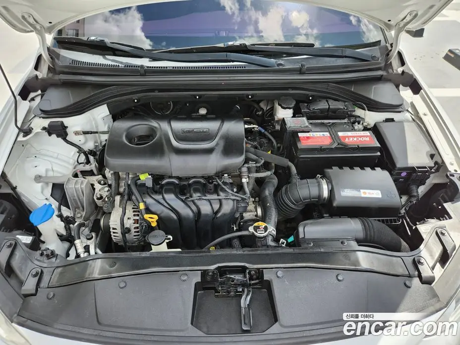 Hyundai Avante 2018 1.6 автомат (гидро), фото 20