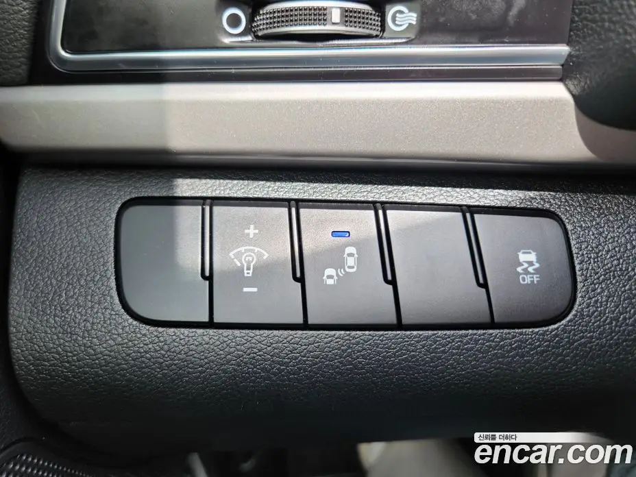 Hyundai Avante 2018 1.6 автомат (гидро), фото 6