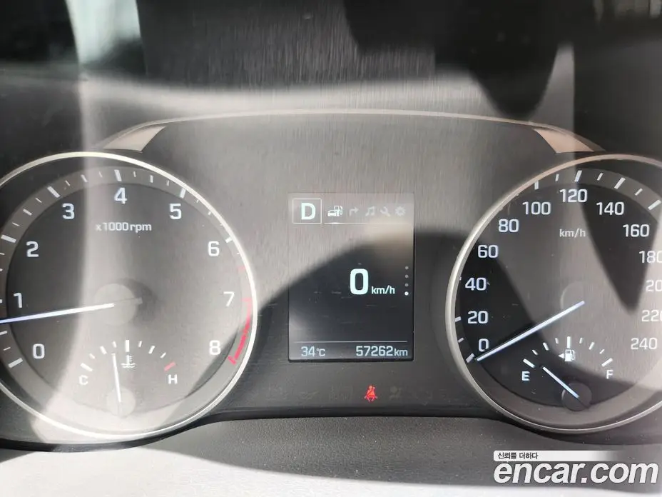 Hyundai Avante 2018 1.6 автомат (гидро), фото 8