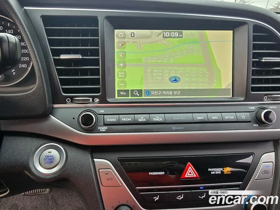 Hyundai Avante 2018 1.6 автомат (гидро), фото 15