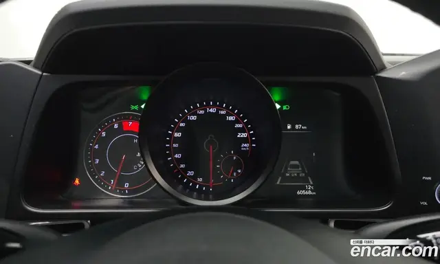 Hyundai Avante 2021 1.6 автомат (гидро), миниатюра 8 Hyundai Avante 2021 1.6 автомат (гидро), миниатюра 8