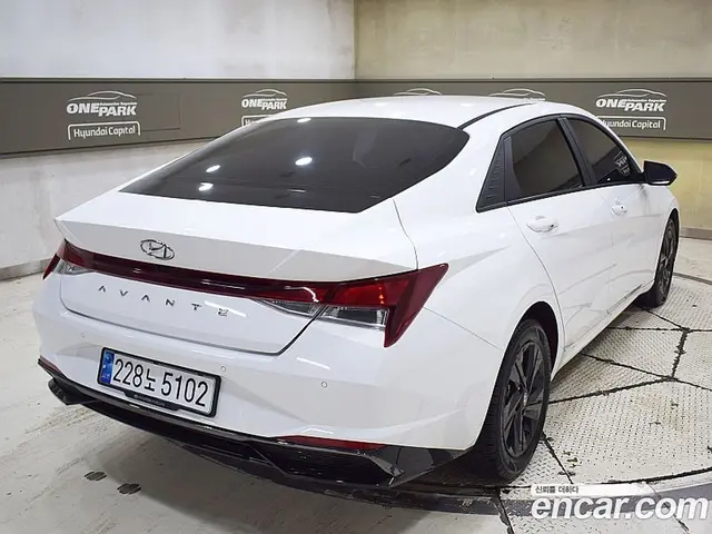 Hyundai Avante 2023 1.6 автомат (гидро), миниатюра 3 Hyundai Avante 2023 1.6 автомат (гидро), миниатюра 3