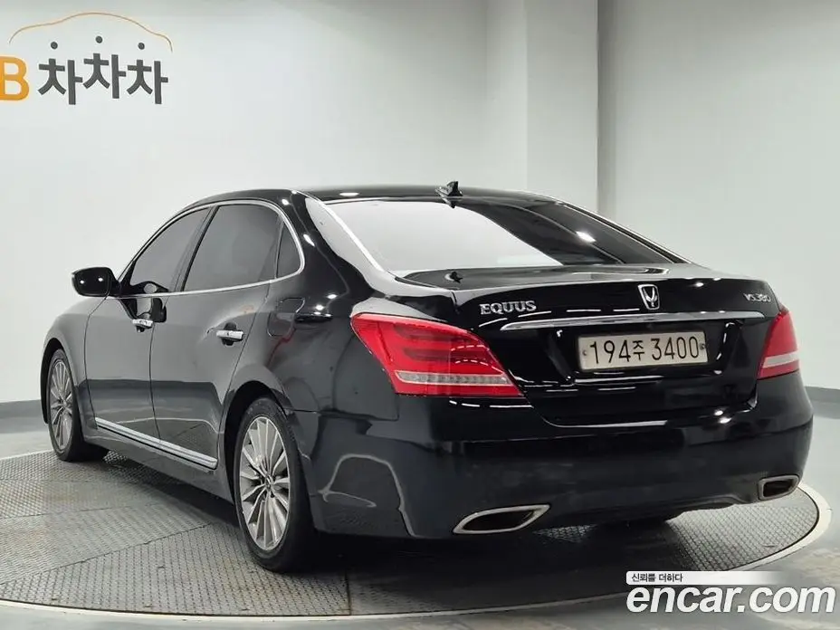 Hyundai Equus 2015 3.8 автомат (гидро), фото 2 Hyundai Equus 2015 3.8 автомат (гидро), фото 2