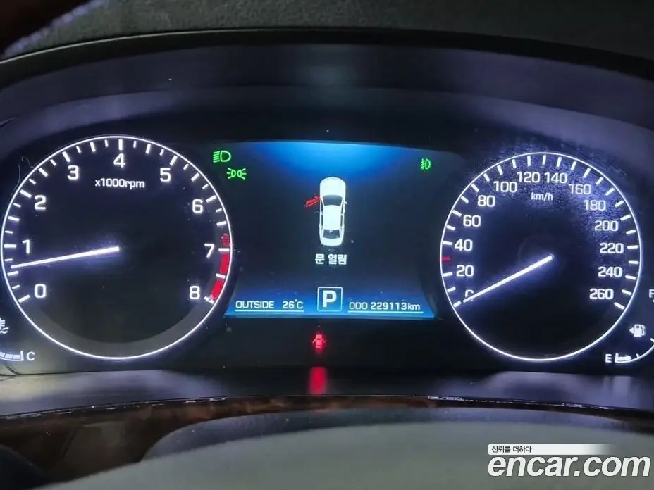 Hyundai Equus 2015 3.8 автомат (гидро), фото 6 Hyundai Equus 2015 3.8 автомат (гидро), фото 6
