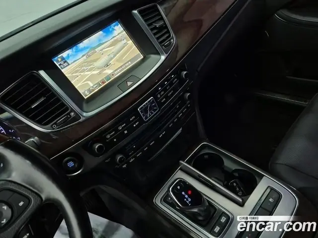 Hyundai Equus 2015 3.8 автомат (гидро), миниатюра 10 Hyundai Equus 2015 3.8 автомат (гидро), миниатюра 10