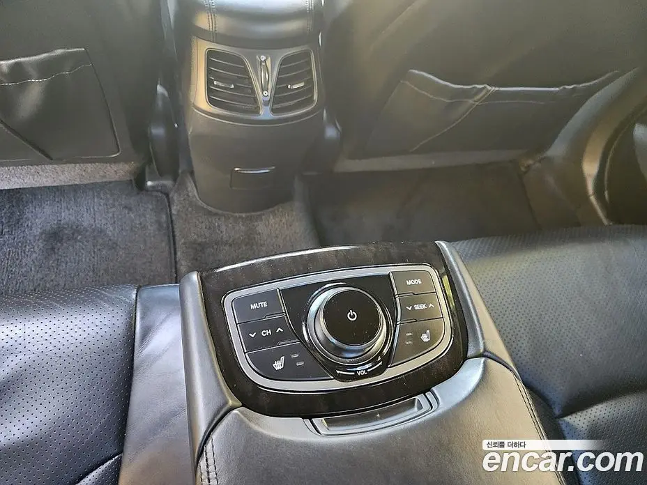 Hyundai Grandeur 2012 3.0 автомат (гидро), фото 13 Hyundai Grandeur 2012 3.0 автомат (гидро), фото 13