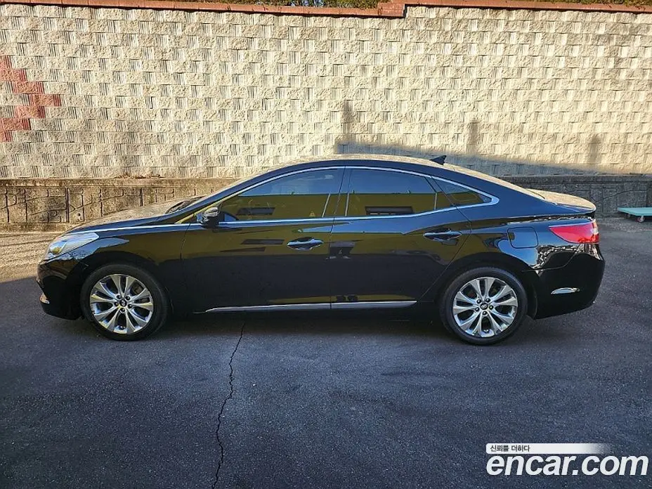Hyundai Grandeur 2012 3.0 автомат (гидро), фото 3 Hyundai Grandeur 2012 3.0 автомат (гидро), фото 3