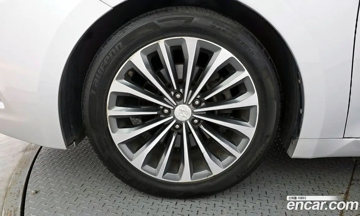 Hyundai Grandeur 2013 3.0 автомат (гидро), фото 5