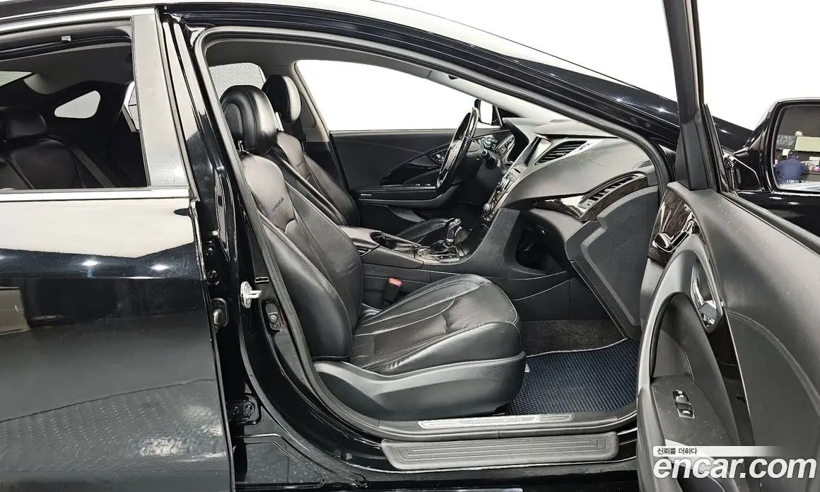 Hyundai Grandeur 2013 3.0 автомат (гидро), фото 10