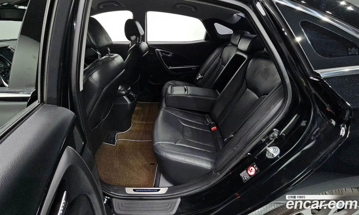 Hyundai Grandeur 2014 3.0 автомат (гидро), фото 11
