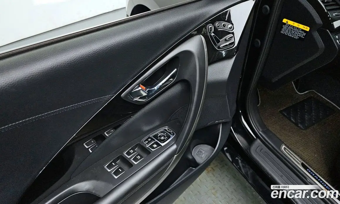 Hyundai Grandeur 2014 3.0 автомат (гидро), фото 13
