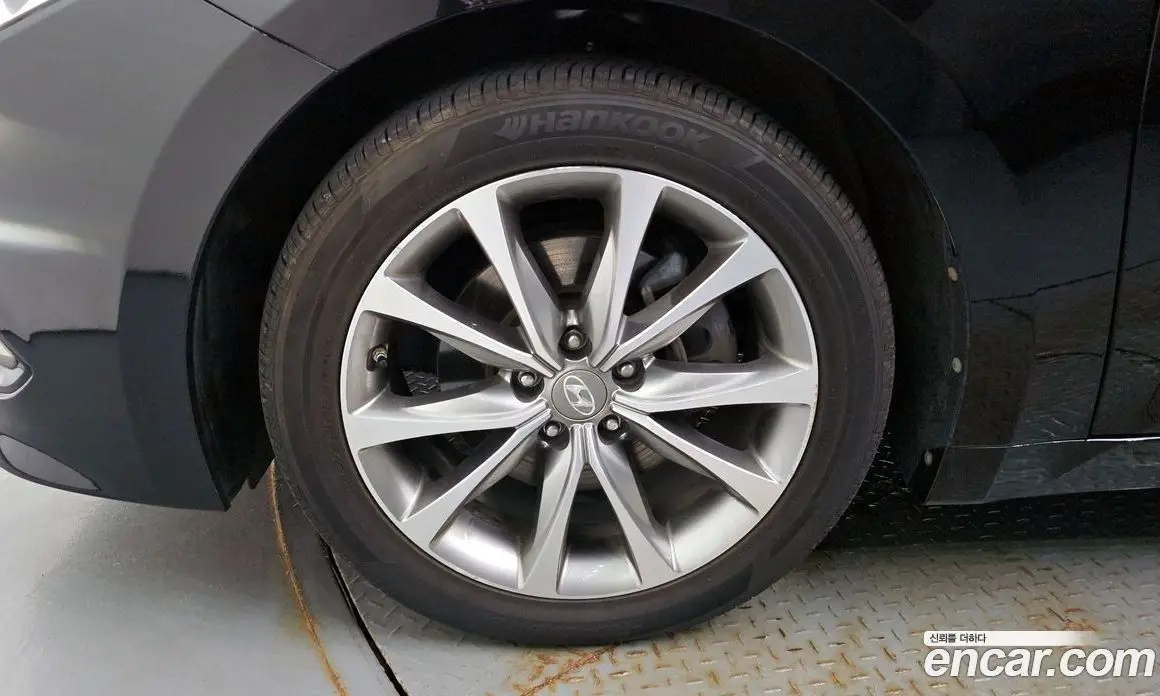 Hyundai Grandeur 2014 3.0 автомат (гидро), фото 5