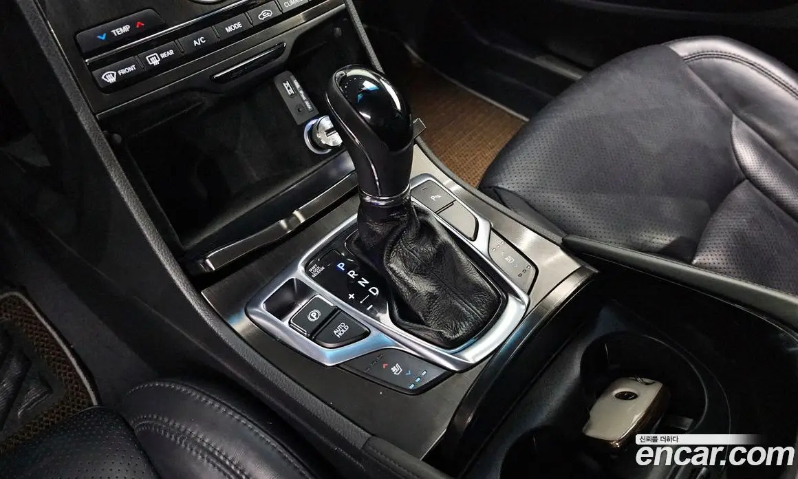 Hyundai Grandeur 2014 3.0 автомат (гидро), фото 9