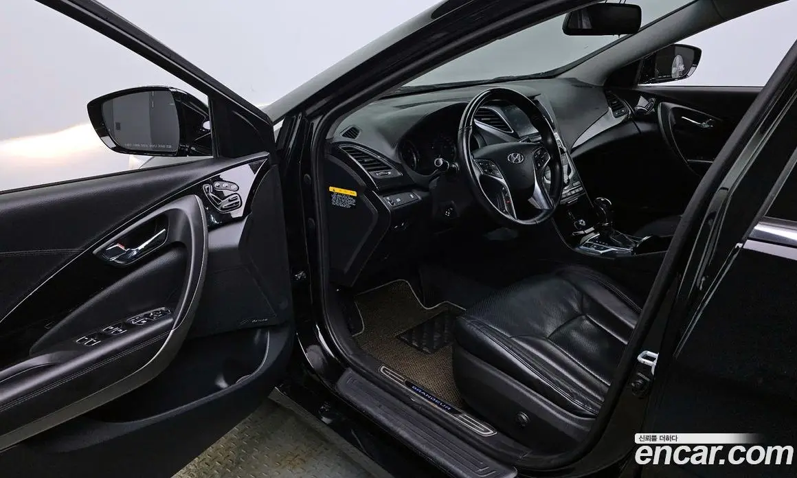 Hyundai Grandeur 2014 3.0 автомат (гидро), фото 10
