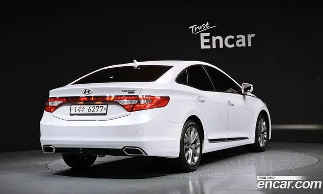 Hyundai Grandeur 2015 2.2 автомат (гидро), миниатюра 2