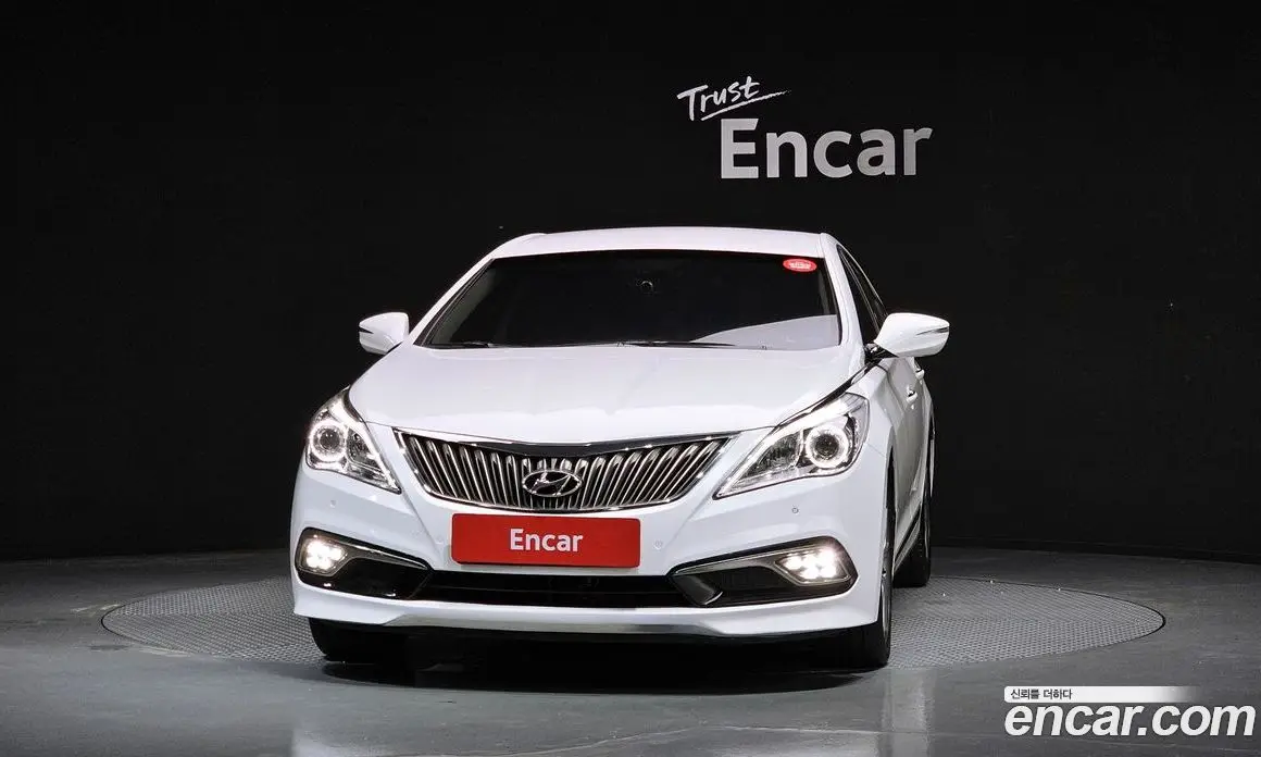 Hyundai Grandeur 2015 2.2 автомат (гидро), фото 3