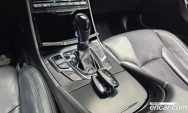 Hyundai Grandeur 2015 2.2 автомат (гидро), миниатюра 9