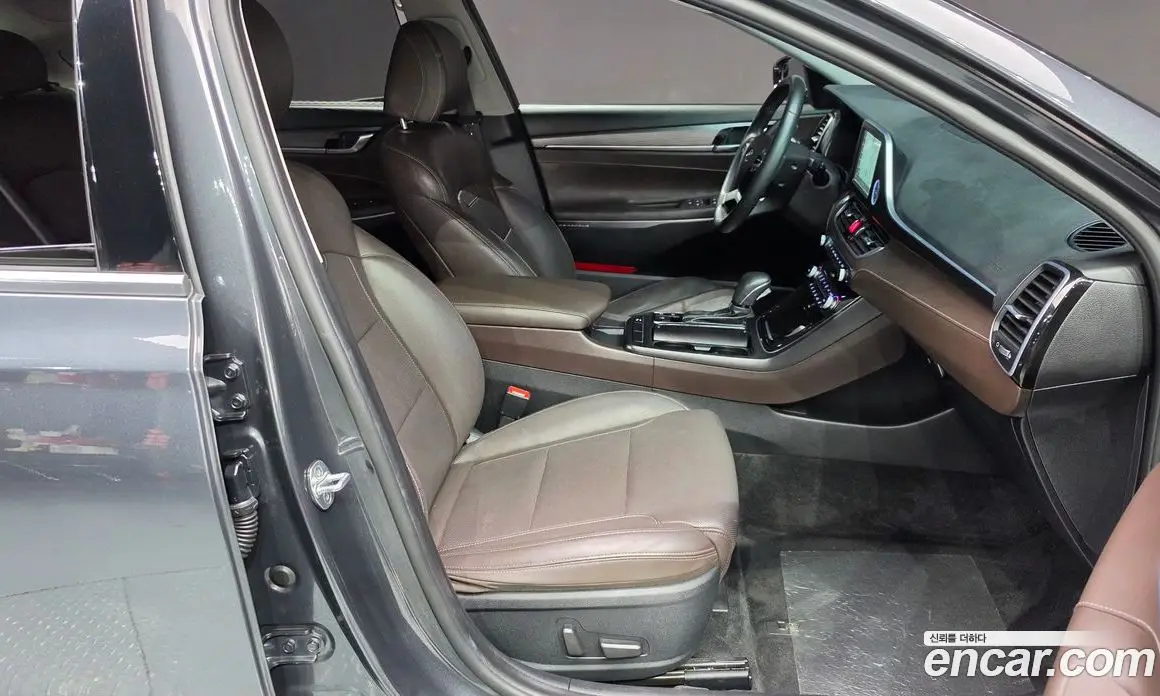 Hyundai Grandeur 2017 2.4 автомат (гидро), фото 16