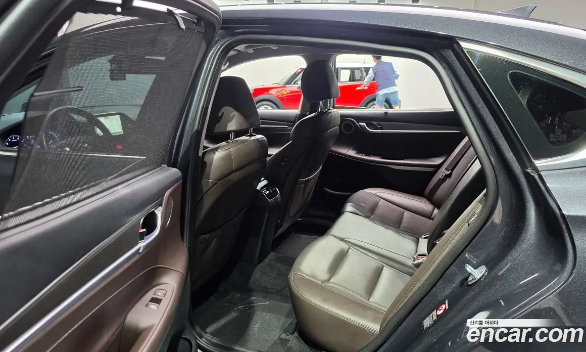 Hyundai Grandeur 2017 2.4 автомат (гидро), фото 17