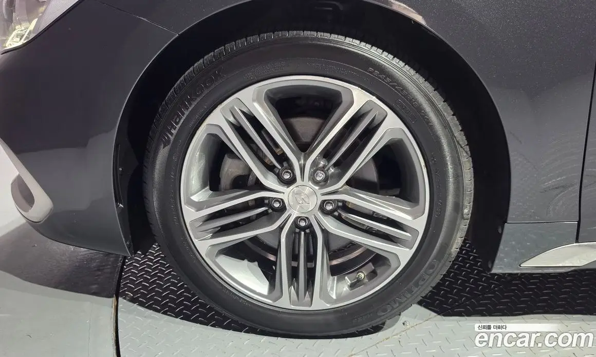 Hyundai Grandeur 2017 2.4 автомат (гидро), фото 5